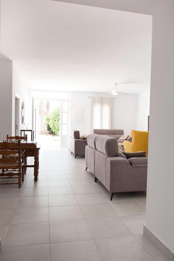 Villa Conchin Casa junto a Parque Natural Alberic Esterno foto